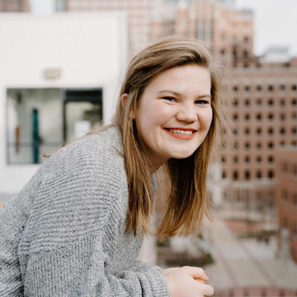 Meet your Posher, Abby